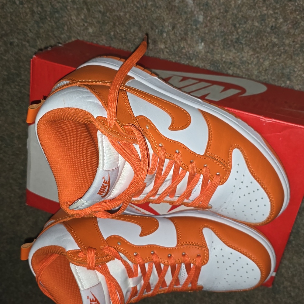 Womens Size 8 Air Forces